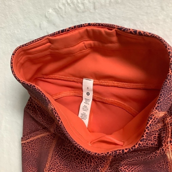Lululemon Invigorate High-Rise Crop Leggings Crackle Glaze Vintage Orange Sz 0 - Picture 6 of 9